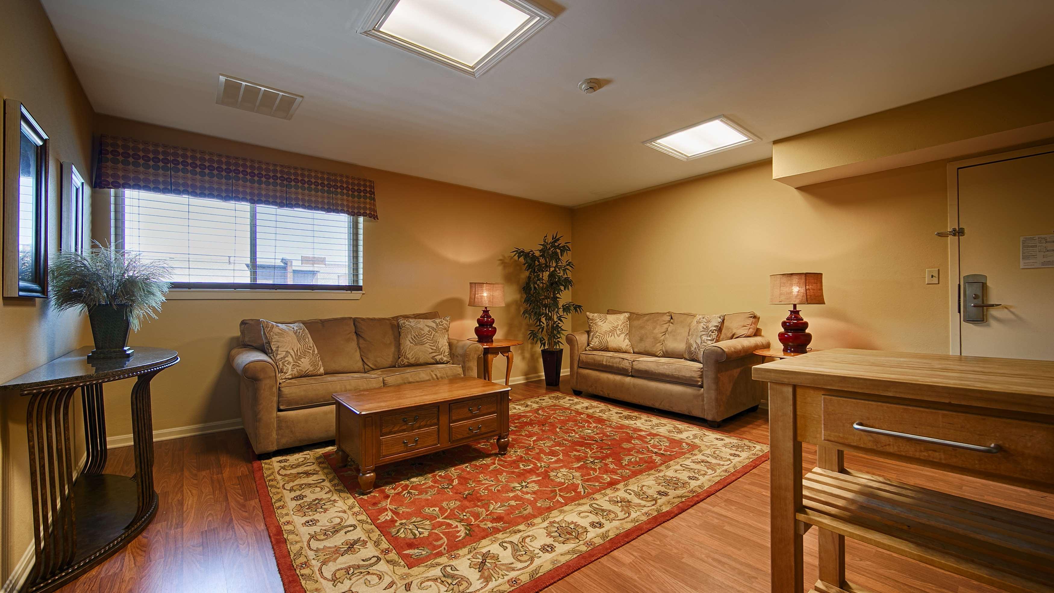 Best Western Shelbyville Lodge Eksteriør billede